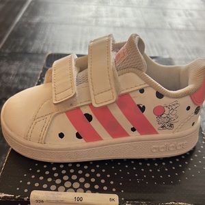 Adidas Disney sneaker size 5 Toddlers